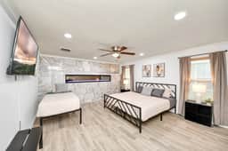 East Houston House with Pool near Downtown