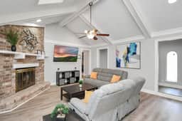 Forest Glade Retreat w/ King Bed & Pool | Near IAH - Image 2