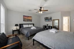 Large 7BR Houston Oasis w/ Pool, Hot Tub & BBQ