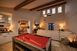 Your Perfect 6BR Getaway w/ Basketball Court