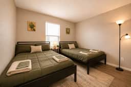 Houston Duplex Retreat | 6BR • Sleeps 16+