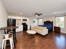 Creekhaven Getaway w/ Basketball Court | Sleeps 16 - Image 4