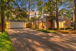 GB Retreat w/ King Bed & Heated Pool | Near IAH - Image 2