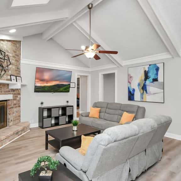 Forest Glade Retreat w/ King Bed & Pool | Near IAH - Image 1