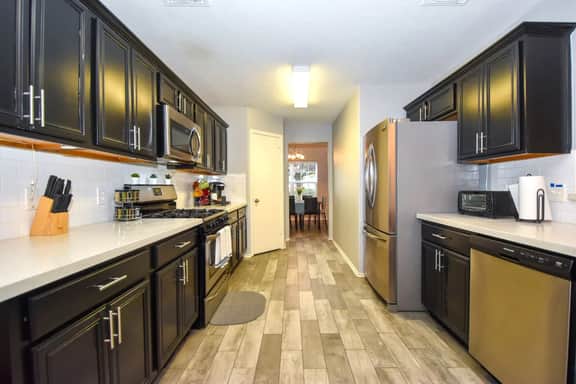 Family-Friendly 6BR Retreat w/ Pool in Houston