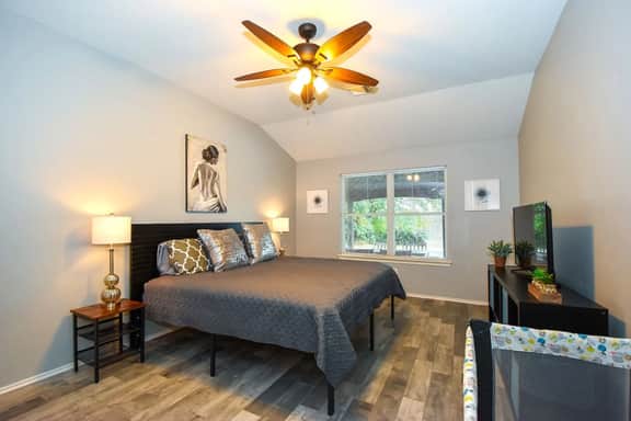Family-Friendly 6BR Retreat w/ Pool in Houston