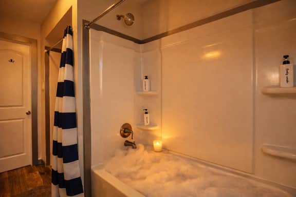 Lux Home w/ Heated Pool & Spa: 30 Min to Downtown