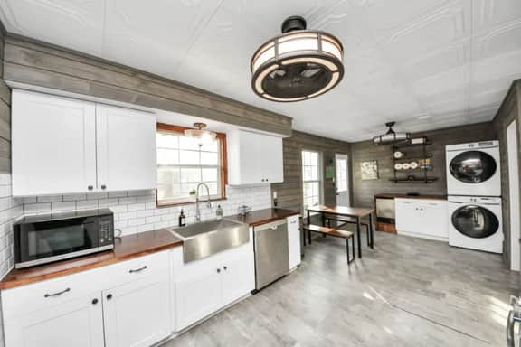 Two-houses Event-Friendly property w/ Pool