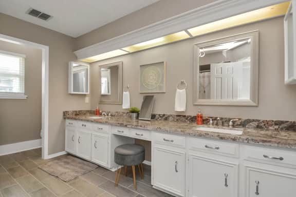 Saddlecreek Retreat w/ King Bed & Pool near Spring - Image 3