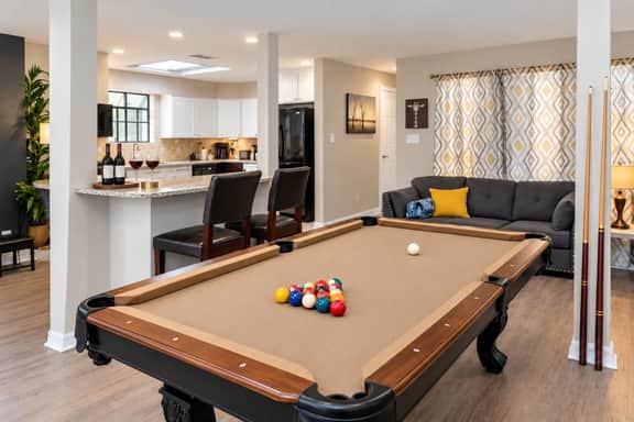 GB Retreat w/ King Bed & Heated Pool | Near IAH - Image 3