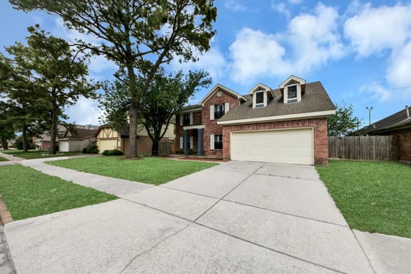 Beautiful, renovated, comfy home for any occasion!