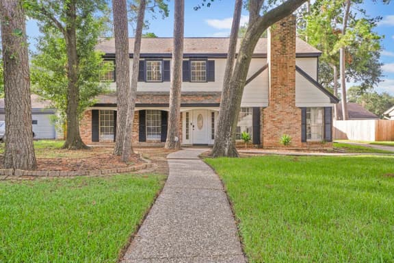 Elegant Houston Getaway w/ Private Pool & Grill