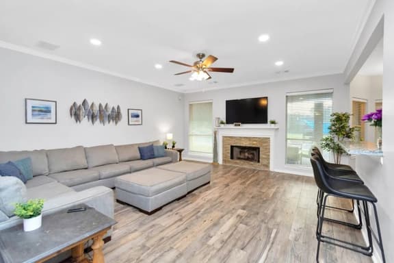 Spacious Family Oasis w/ Pool, 7BR & Near Downtown